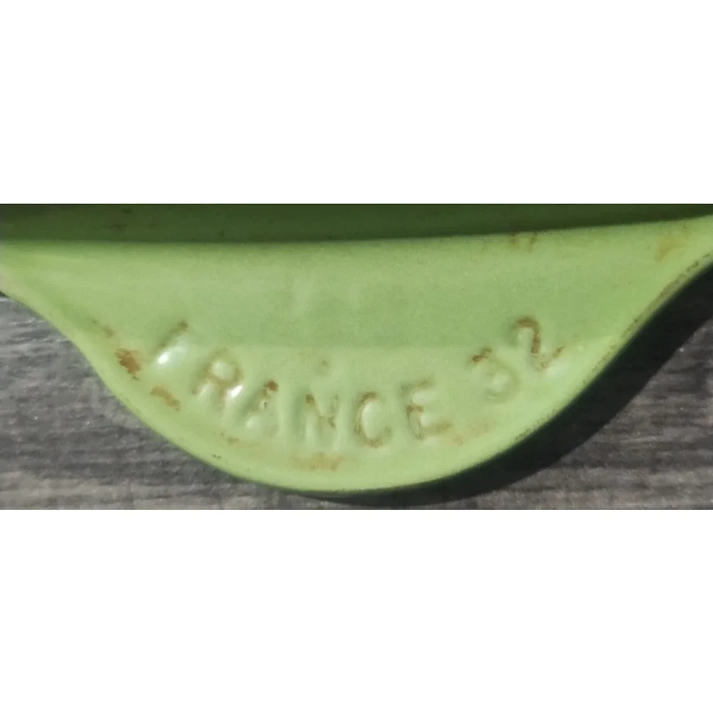 Le Creuset #32 Cast Iron Enameled Griddle Pan In Palm Color Discontinued 14 x 9
